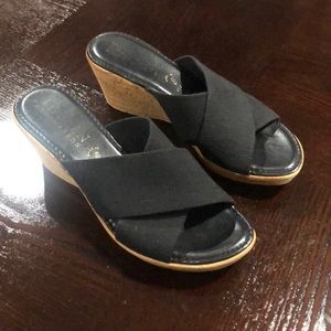 Italian Shoemakers Made in Italy Stetchy Black & Cork Wedges